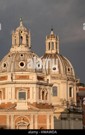 La chiesa del Santissimo Nome di Maria (Chiesa del Santissimo Nome di Maria al Foro Traiano) al Foro Traiano - chiesa cattolica romana in Roma, Italia Foto Stock