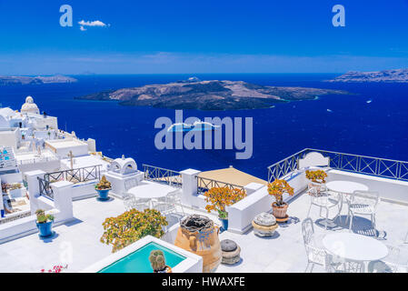 Santorini caldera vulcanica come si vede dalla FIRA, capitale di Santorini, Grecia Foto Stock