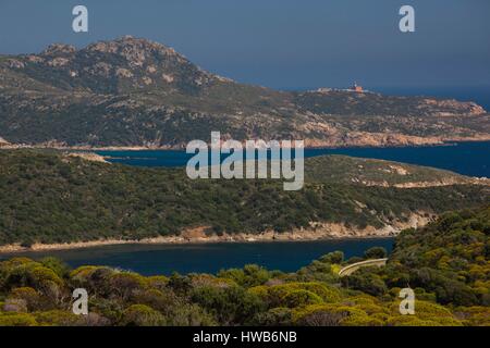 L'Italia, Sardegna, a sud-ovest della Sardegna, Capo Malfatano, vista la costa verso Capo Spartivento Foto Stock