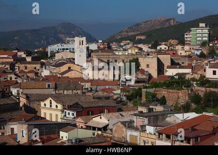 L'Italia, Sardegna, a sud-ovest della Sardegna, Iglesias, le miniere di carbone vista città Foto Stock