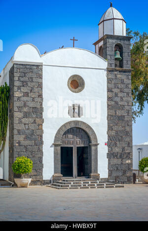 La chiesa parrocchiale di San Bartolomé, sulla Plaza Leon y Castillo in San Bartolomé Lanzarote Foto Stock