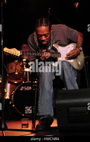 Eric Gales, (alias Raw Dawg) (nato il 29 ottobre 1974, Memphis Tennessee, hard rock, blues, heavy metal, musicista, cantautore, foto Kazimierz Jurewicz Foto Stock