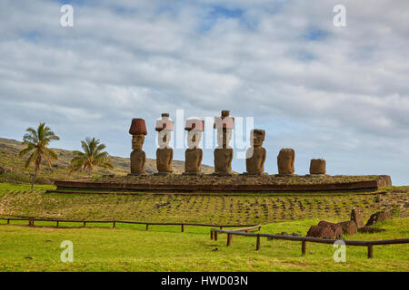 Ahu Nau Nau, Anakena, Moai, Rapa Nui, Isola di Pasqua, Isla de Pascua, Cile Foto Stock