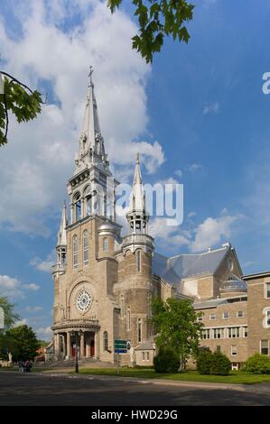 Canada, Provincia di Quebec, Laurentians, la Route des Belles Histoires San Girolamo, la cattedrale Foto Stock