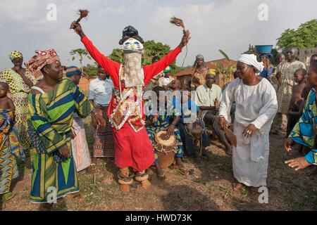 Il Benin, a sud-est della regione, Ketou, maschere Gélédé classificato come un patrimonio immateriale dell'umanità, in Ketou presso gli Yoruba, la maschera è sormontato da personaggi a volte articolato come marionette Foto Stock