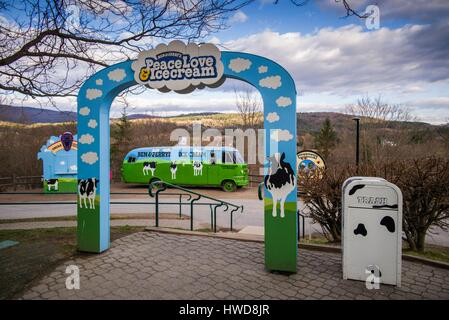 Stati Uniti, Vermont, Waterbury, gelato Ben & Jerry World, il Cowmobile Foto Stock