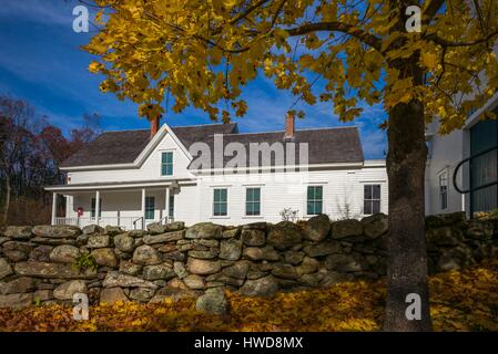 Stati Uniti, New Hampshire, Derry, fattoria e la ex residenza del poeta Robert Frost, caduta Foto Stock