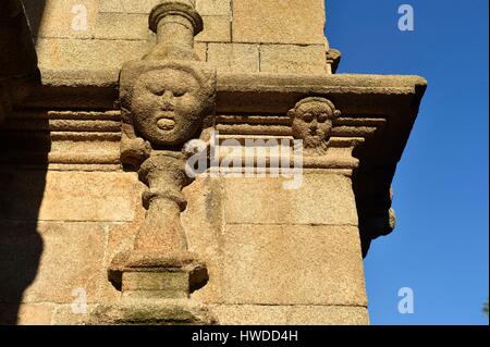 Francia, Cotes d'Armor, Guingamp, la cattedrale di Notre Dame de Bon Secours basilica Foto Stock