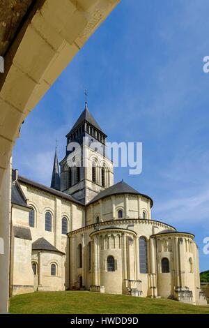 Francia, Maine et Loire, Fontevraud Abbaye, Valle della Loira sono classificati come patrimonio mondiale dall' UNESCO, Abbazia di Fontevraud, 12 - 17 secolo, la morte in estate, dal plasticienne artista Claude Lévêque Foto Stock