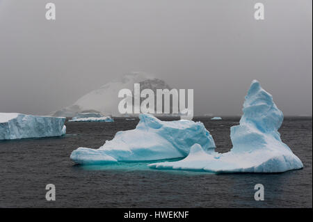 Iceberg nel canale Errera, Antartide Foto Stock