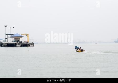 Barche vicino a Malaysia tropic beach Foto Stock