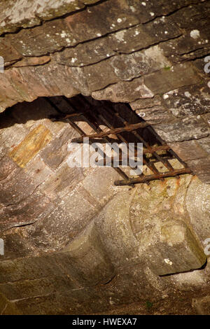 Finestra sbarrata sulla costruzione a Berwick-upon-Tweed bastioni Foto Stock