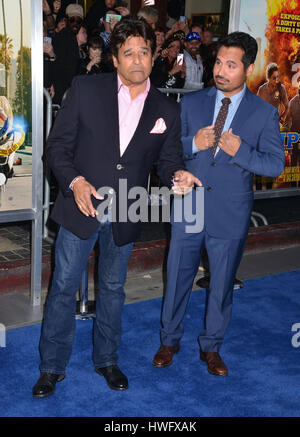 Los Angeles, Stati Uniti d'America. 20 Mar, 2017. Michael Peña, Erik Estrada 083 arriva al chip Premiere al TCL Chinese Theatre di Los Angeles. Marzo 20, 2017. Credito: Tsuni/USA/Alamy Live News Foto Stock