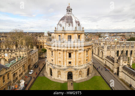 Radcliffe Camera, Oxford, visto dalla Chiesa Universitaria tetto, Oxford, Regno Unito Foto Stock