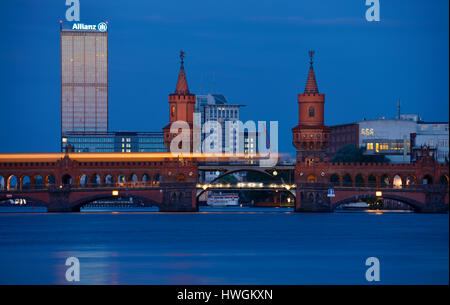 Oberbaumbruecke, Treptower, Sprea, Friedrichshain di Berlino, Deutschland, OberbaumbrÂ³cke Foto Stock