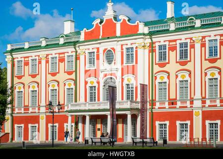 Estonia (Paesi Baltici), la regione di Harju, Tallinn, centro storico sono classificati come patrimonio mondiale dall' UNESCO, il Palazzo Kadriorg, situato nel Parco di Kadriorg, costruito nel 1718 dall'architetto italiano Niccolò Michetti per lo zar Pietro il Grande e sua moglie Caterina 1st, Weizenbergi 37 Foto Stock