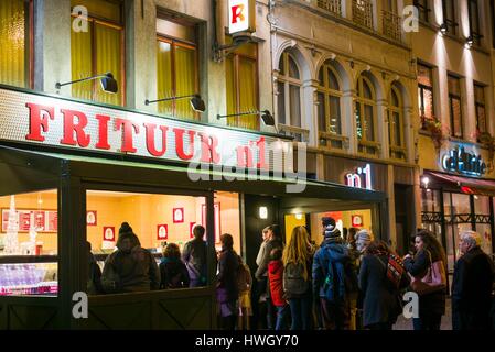 Belgio, Anversa, Frituur numero 1, patatine fritte-shop Foto Stock