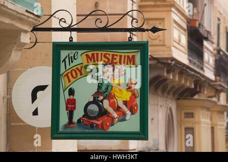 Malta, La Valletta, segno per il Museo del Giocattolo Foto Stock