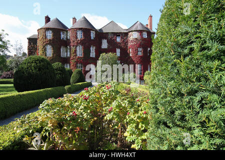 Il Butler House nella città di Kilkenny, nella Contea di Kilkenny, Irlanda. Si tratta di un hotel a quattro stelle e il centro conferenze. Foto Stock