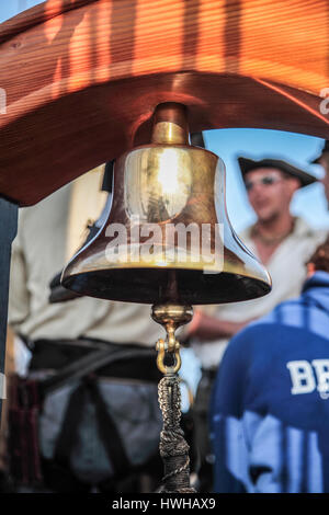 La campana di Lady Washington imbarcazione a vela Foto Stock