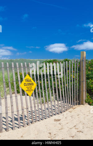 Chiuso il sentiero vicino alla famosa passerella per le dune.Sandwich, Cape Cod, Massachusetts, STATI UNITI D'AMERICA Foto Stock