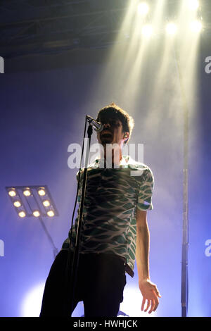 Barcellona - Apr 24: Vetusta Morla (music band) esegue a Sant Jordi Club stadio su Aprile 24, 2015 a Barcellona, Spagna. Foto Stock