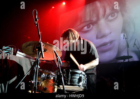 Barcellona - 25 Maggio: Umberto e Antoni Maiovvi (electronic band) in concerto presso lo stadio di Apolo Primavera Sound Festival 2015 (PS15) Maggio 25, 2015 in bar Foto Stock