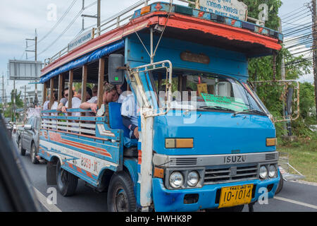 Un bus locale a Phuket, Tailandia. 02-Mar-2017 Foto Stock