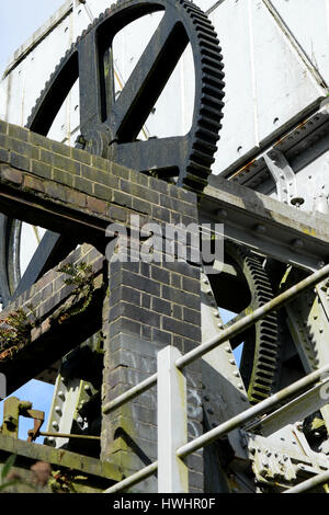 Carmarthen ponte ferroviario è un raro esempio superstite di un ponte mobile, una singolare struttura di ingegneria con forte carattere architettonico Foto Stock