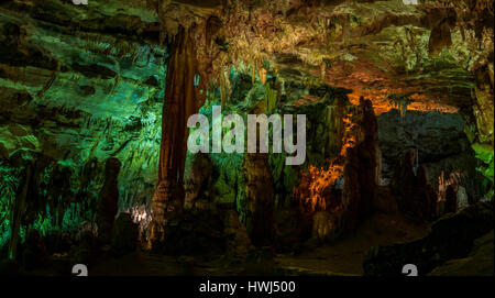 Grotte di Castelcivita (Grotte di Castelcivita), Campania, Italia Foto Stock