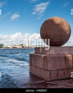 ST. PETERSBURG, Russia - Luglio 16, 2016: Pietro e Paolo cattedrale, San Pietroburgo, Russia Foto Stock