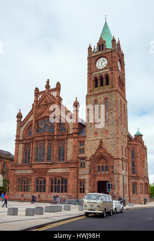 Guildhall, municipio, Derry, Londonderry, Irlanda del Nord e Gran Bretagna Foto Stock