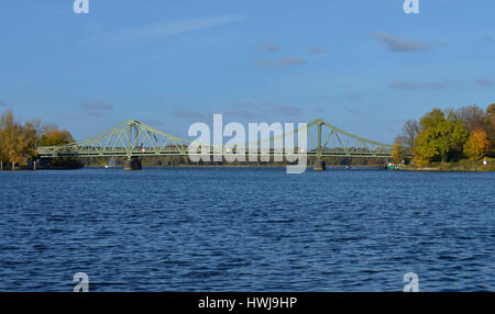 Havel, Glienicker Bruecke, Potsdam, Brandeburgo, Deutschland Foto Stock