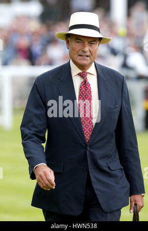 Paolo COLE GARA allenatore di cavalli IPPODROMO DI YORK YORK 22 Agosto 2002 Foto Stock