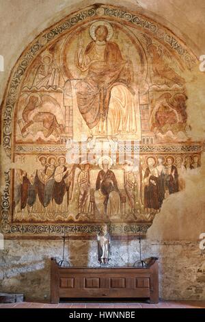 Francia, Haute Loire, Lavaudieu, etichettato i più bei villaggi di Francia, St Andre abbey, affresco del refettorio di influenza bizantina del XII secolo Foto Stock