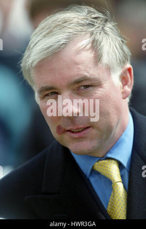 JEREMY NOSEDA GARA allenatore di cavalli IPPODROMO DI YORK YORK INGHILTERRA 14 Maggio 2003 Foto Stock