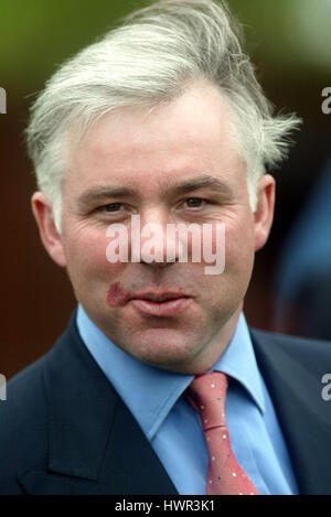 JEREMY NOSEDA corsa di cavalli TRAINER NEWMARKET RACECOURSE INGHILTERRA 03 Maggio 2003 Foto Stock