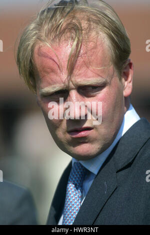 ED DUNLOP corsa di cavalli TRAINER NEWMARKET Inghilterra 17 aprile 2003 Foto Stock