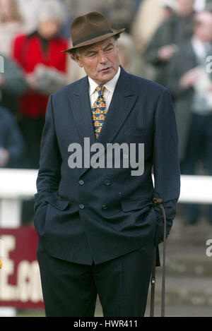 Paolo COLE corsa di cavalli TRAINER Doncaster Racecourse DONCASTER 21 Marzo 2003 Foto Stock