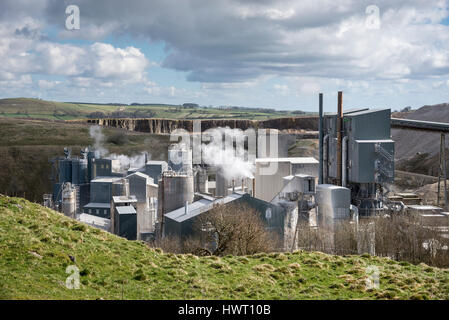 Lavoro cava di calcare vicino a Buxton, Derbyshire, in Inghilterra. Foto Stock