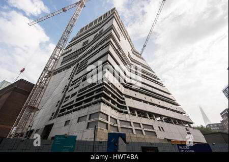 La Tate Modern di espansione di Herzog & de Meuron architetti in costruzione nel settembre 2014, Londra, Bankside - Inexhibit Foto Stock