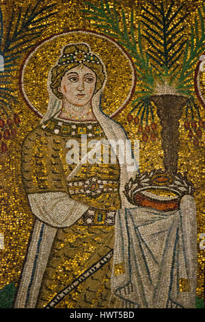 Mosaico bizantino nella basilica di Sant'Apollinare Nuovo, Ravenna, Italia Foto Stock