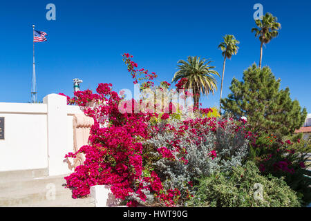 La piazza del villaggio parco e plaza in Ajo, Arizona, Stati Uniti. Foto Stock