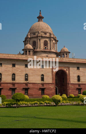 Il blocco del nord dell'edificio del segretariato. Sede del Governo dell India, su Raisina Hill in New Delhi Foto Stock