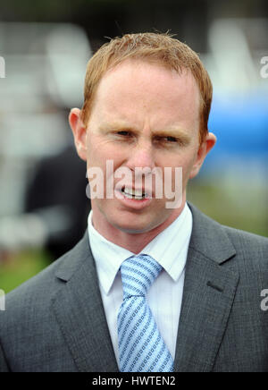 DAVID O'Meara cavallo da corsa GARA TRAINER allenatore di cavalli IPPODROMO DI YORK YORK INGHILTERRA 18 Maggio 2012 Foto Stock