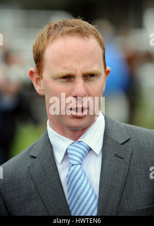 DAVID O'Meara cavallo da corsa GARA TRAINER allenatore di cavalli IPPODROMO DI YORK YORK INGHILTERRA 18 Maggio 2012 Foto Stock