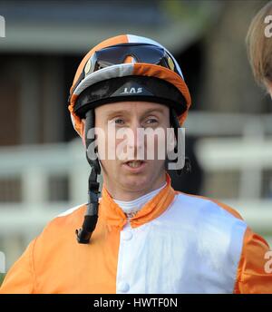 MARTIN DWYER JOCKEY IPPODROMO DI YORK YORK INGHILTERRA 07 Ottobre 2011 Foto Stock