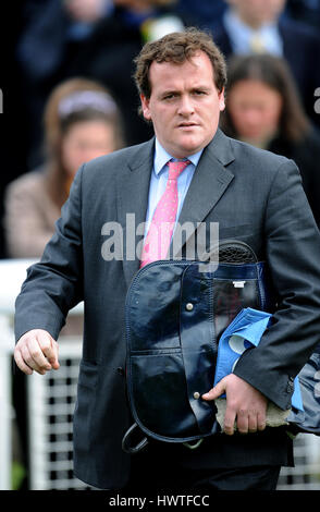 RICHARD HANNON JR GARA allenatore di cavalli IPPODROMO DI YORK YORK INGHILTERRA 14 Maggio 2009 Foto Stock