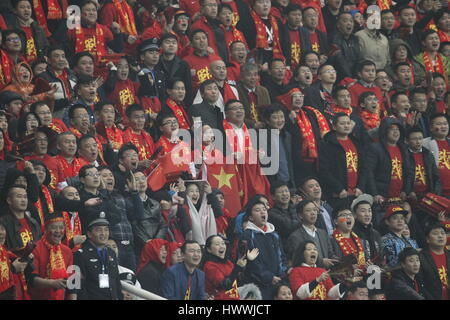 Changsha, Changsha, Cina. 23 Mar, 2017. Changsha, CINA-marzo 23 2017: (solo uso editoriale. Cina OUT).La Cina del national football team sconfigge la Corea del Sud al 2018 World Cup zona asiatica il qualificatore di Changsha, centrale provincia cinese di Hunan, marzo 23rd, 2017. Avanti cinesi Yu Dabao guidato in Wang angolo Yongpo nel trentaquattresimo minuto per dare alla Cina la prima vittoria in sei partite alla terza fase di Coppa del mondo asiatico qualificatori di zona. Della Cina di speranza di qualificarsi per il 2018 World Cup è stato riacceso come allenatore italiano Marcello Lippi Team led Dragon per un 1-0 casa di vincere in Changsha. (Credito Im Foto Stock