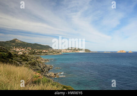 Corsica costa vicino alla città costiera L'Ile Rousse Foto Stock